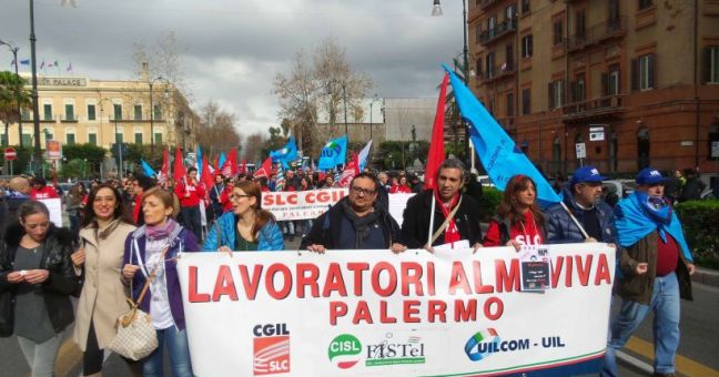 Almaviva, tensione tra i lavoratori |Appello dei sindacati alla Regione