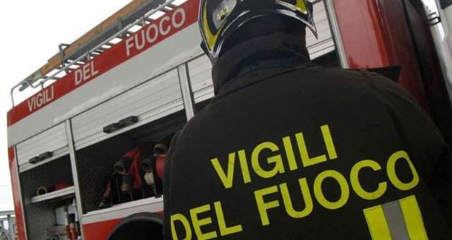 Piazza Indipendenza, rami caduti |Danneggiate alcune automobili