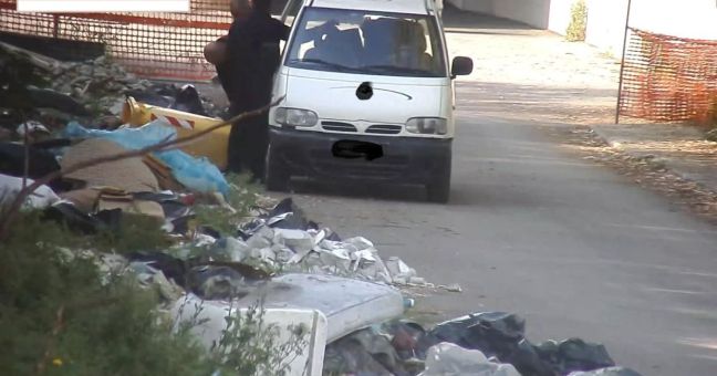 Abbandono illecito di rifiuti |Denunciati tre commercianti