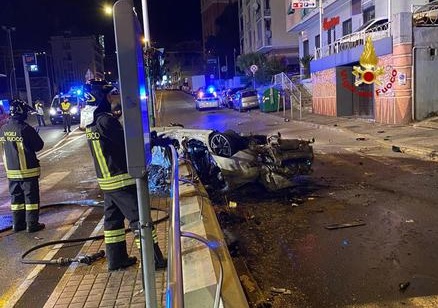 Drammatico Incidente A Genova |Muore Un Ragazzo Di San Cataldo - Live ...