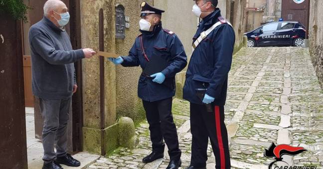 Pensione a domicilio VIDEO| La consegnano i carabinieri