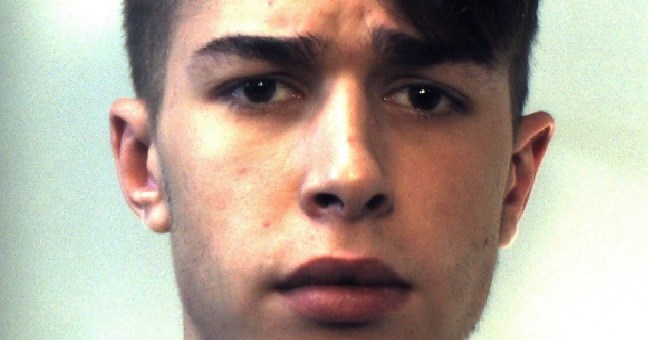 Evade dai domiciliari: arrestato e trasferito in carcere