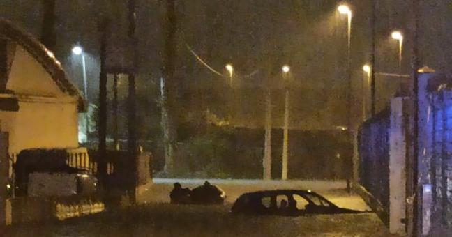 Tanti gli automobilisti rimasti in panne. Ed esplode la polemica