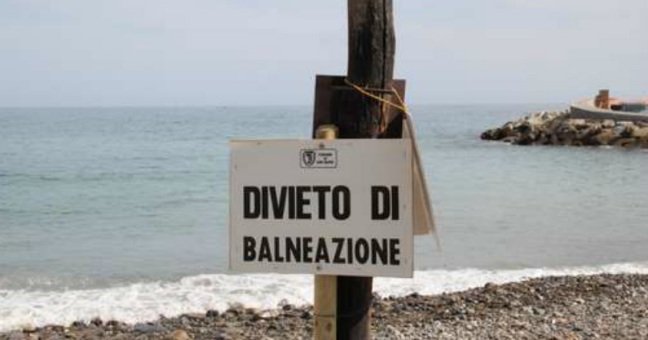 Estate 2024, a Catania 4,2 chilometri di mare vietato: firmata l’ordinanza