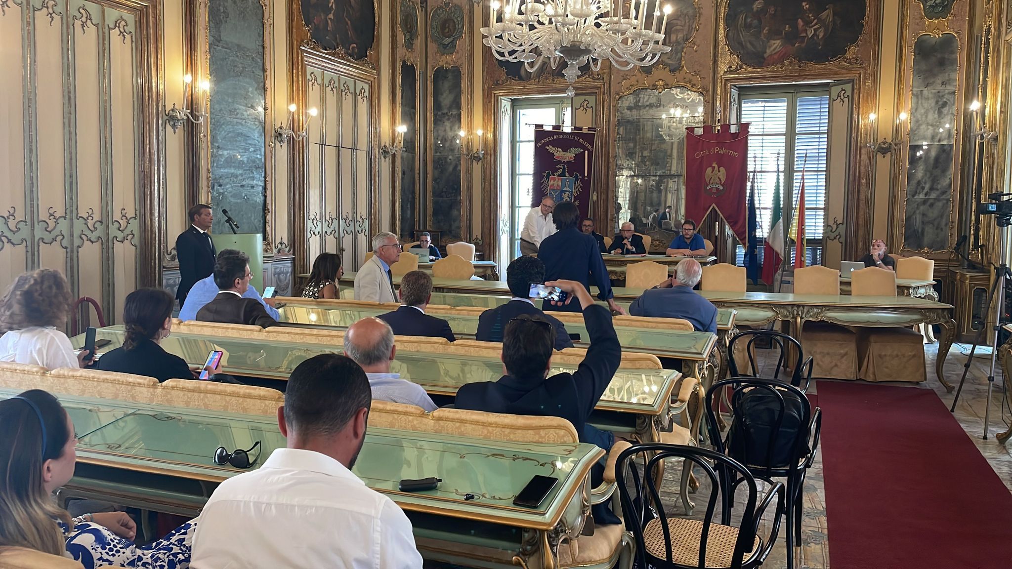 consiglio comunale palermo palazzo comitini