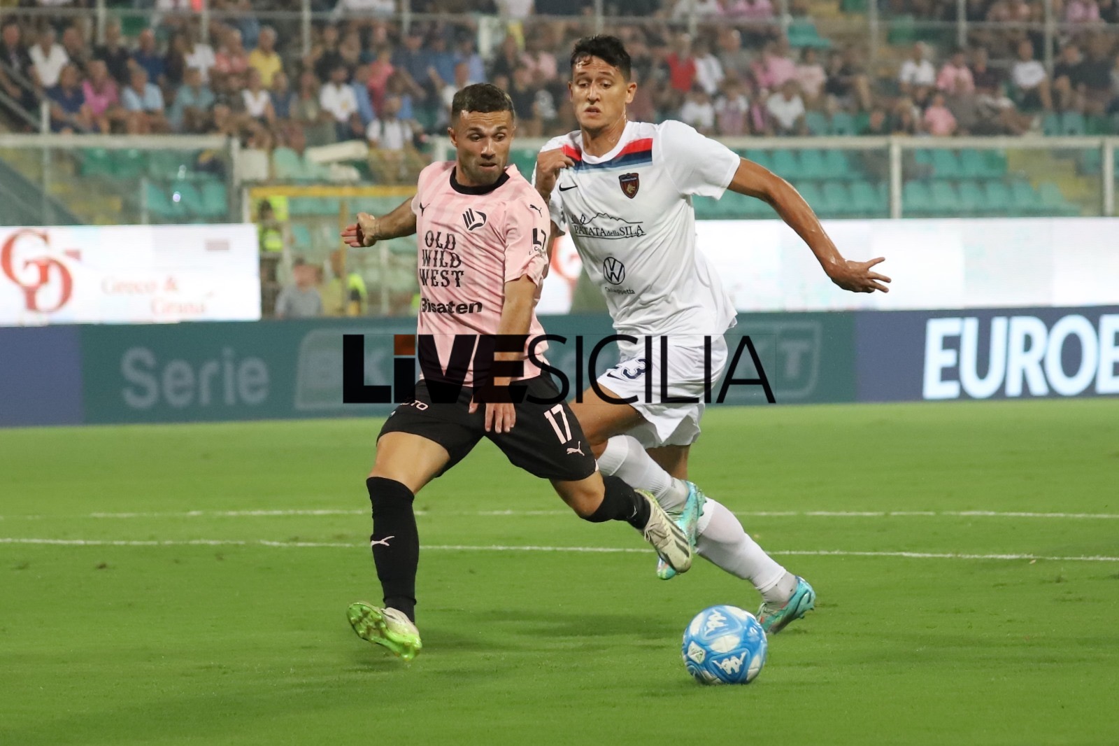 Palermo-Cosenza 0-0, pallino della gara tra i piedi dei rosa – LIVE
