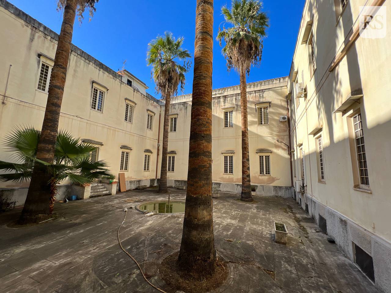 via gaetano la loggia 5 palermo