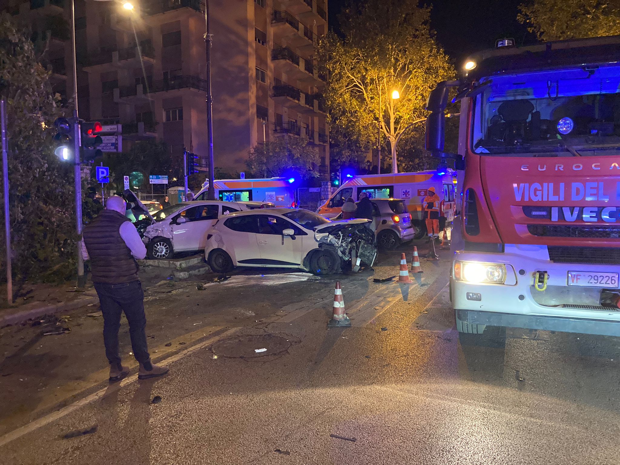 Palermo, violento incidente all’incrocio tra le vie Libertà e Lazio