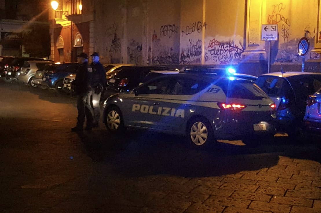 Catania, tentato omicidio: 56enne accoltellato, due gemelli fermati