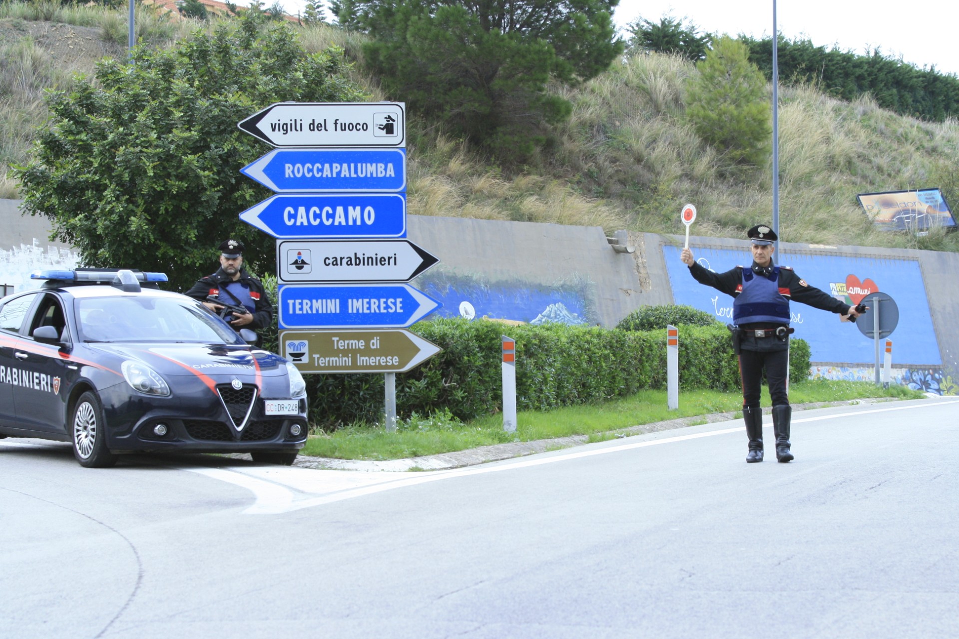 Furto di moto e furgoni tra Trabia e Castelbuono: indagati 5 giovani