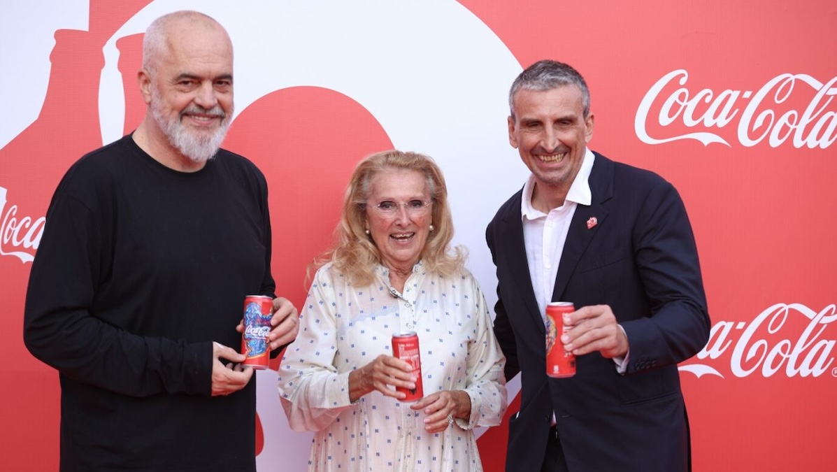 Coca-Cola festeggia 30 anni di presenza in Albania