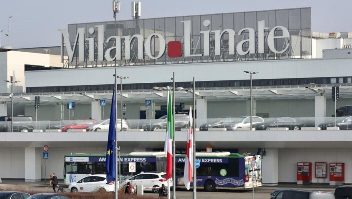 Linate, furto di profumi per 15mila euro: denunciati nove palermitani