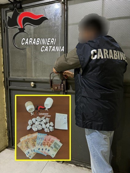 Catania, sessanta dosi di cocaina dietro la porta blindata: arrestato