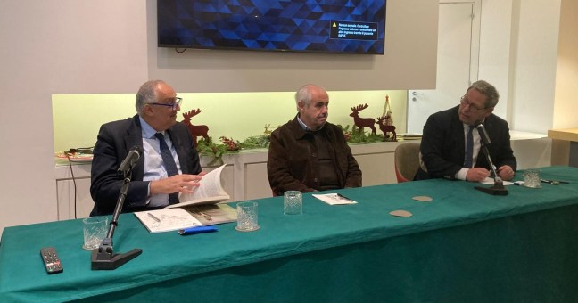 Un momento della conferenza stampa di Lagalla, Lombardo e Miccichè