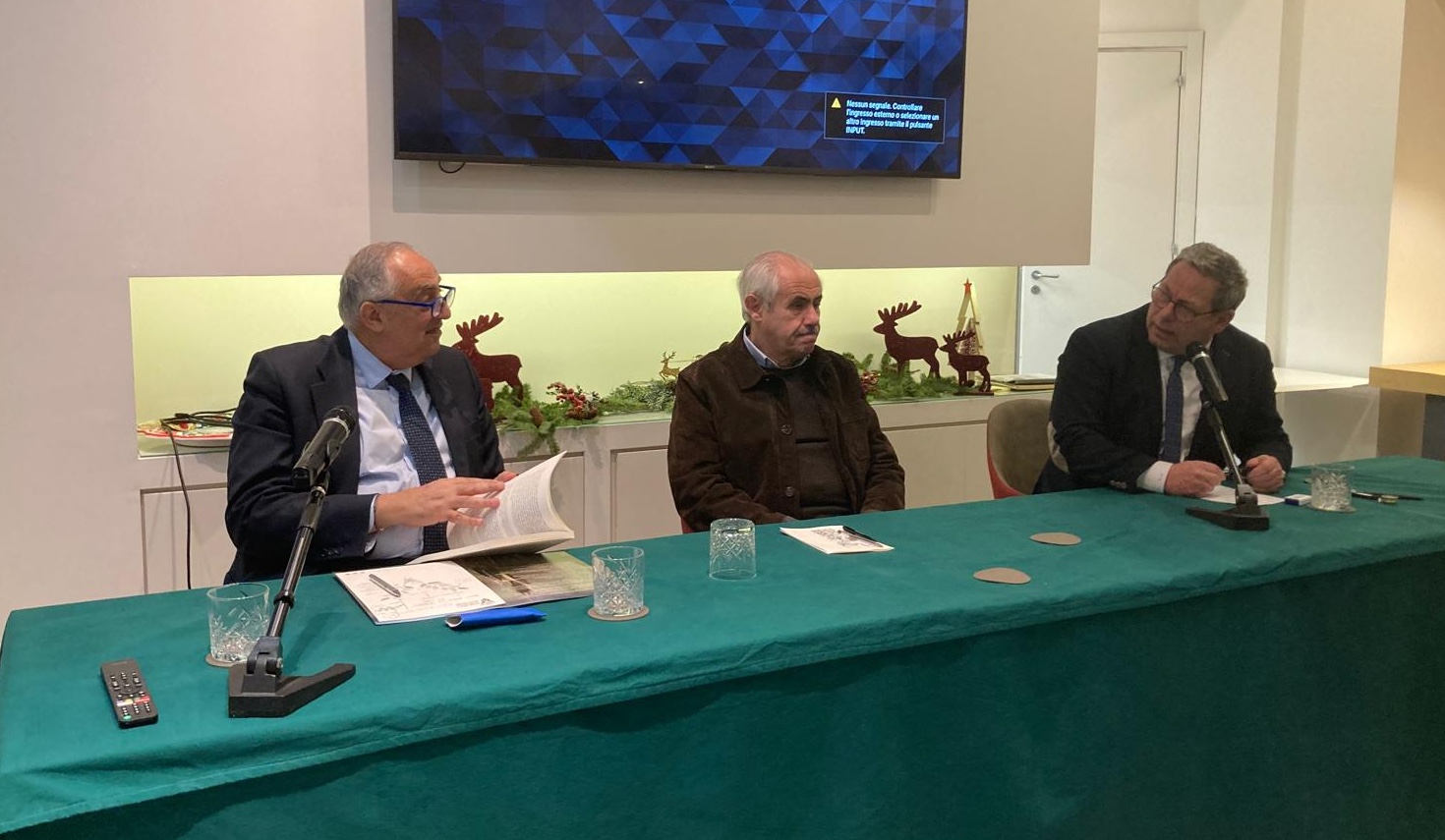 Un momento della conferenza stampa di Lagalla, Lombardo e Miccichè