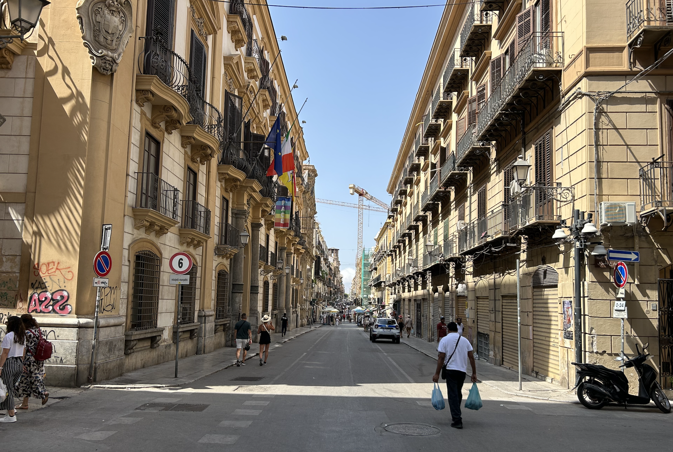 https://livesicilia.it/wp-content/uploads/2025/08/via-maqueda.png?w=2328