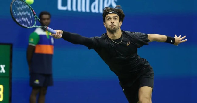 A Shanghai Musetti vince il derby con Darderi e va agli ottavi