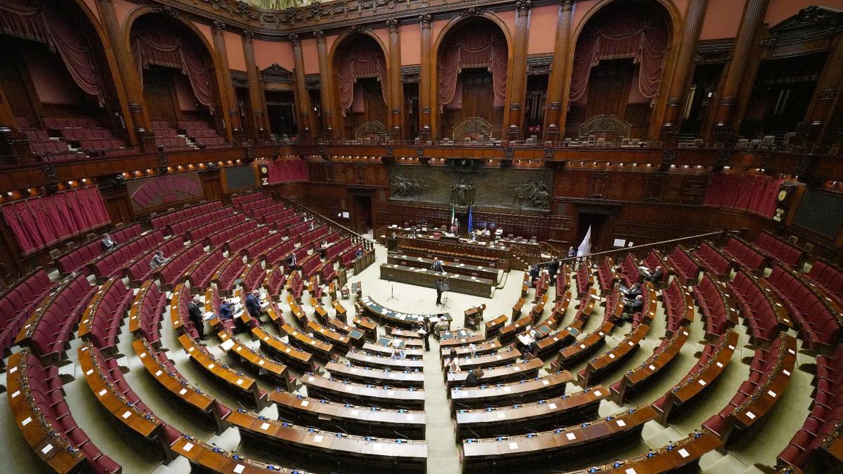 I gelati approdano alla buvette della Camera: sei gusti e niente coni