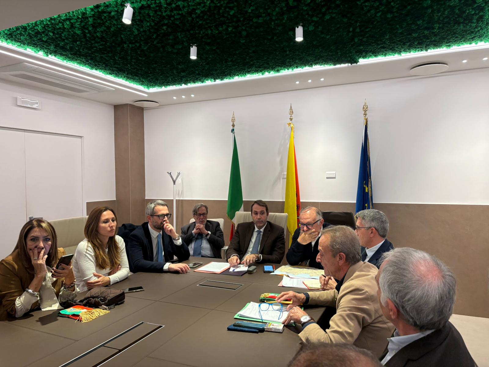 Riunione sindaci Trapani con Sammartino