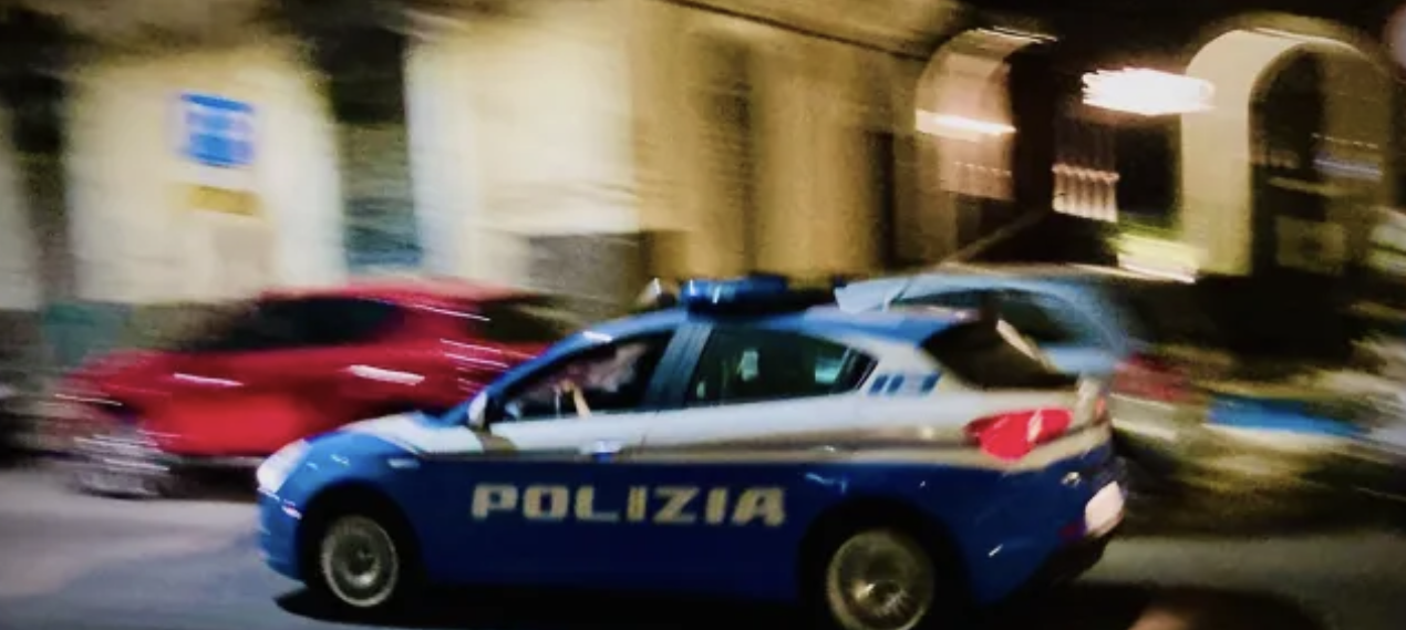 Colpi d’arma da fuoco contro la vetrina di un panificio a Catania