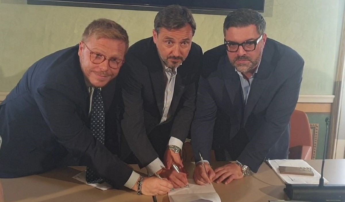 sfiducia Controcorrente Pd M5s