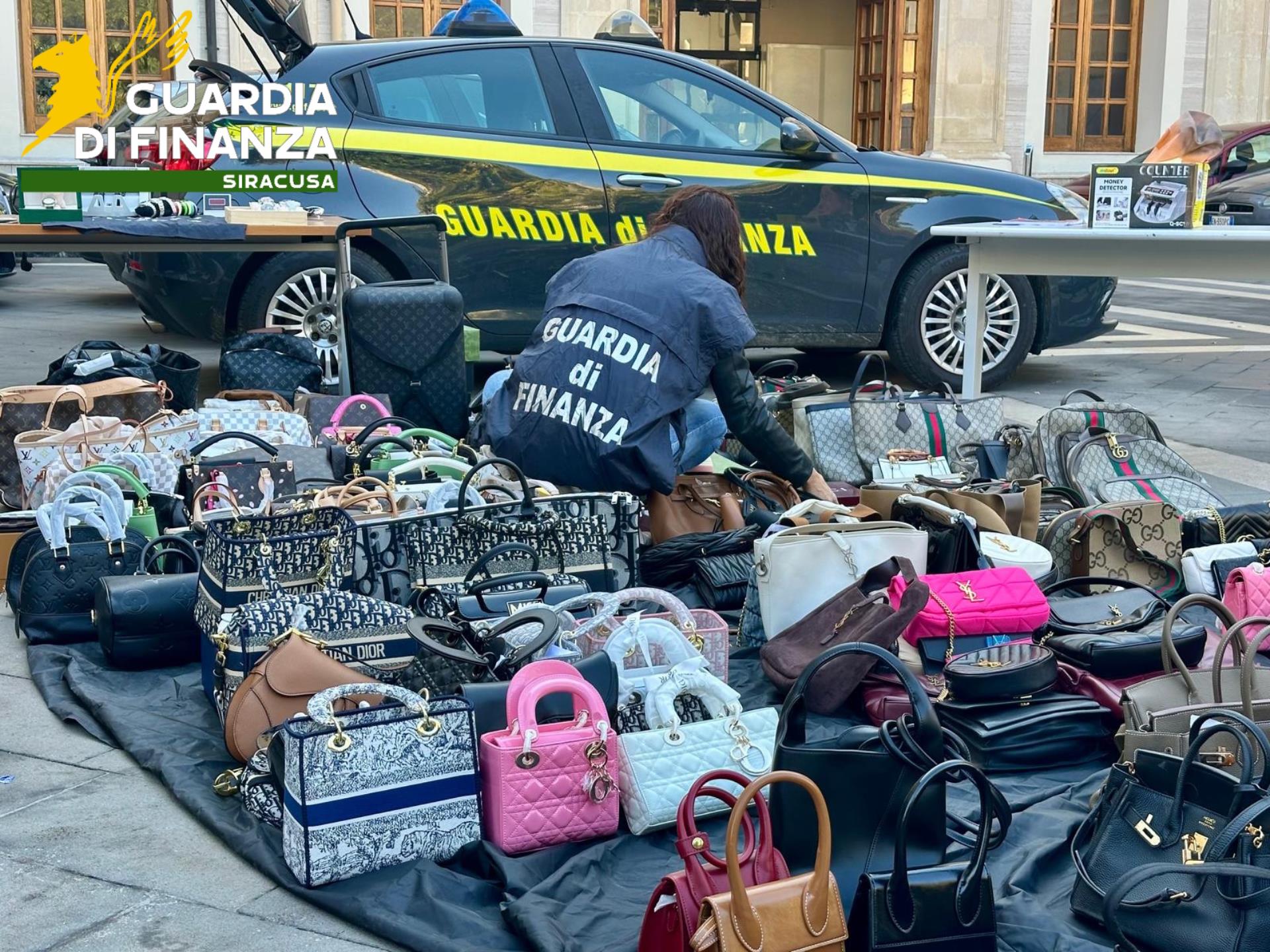 Vendevano online orologi falsi, smascherati dalla Guardia di Finanza
