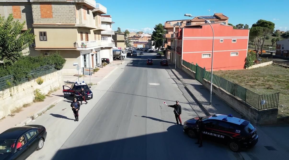 Controlli tra Gela e Niscemi: denunce, sequestri e un arresto
