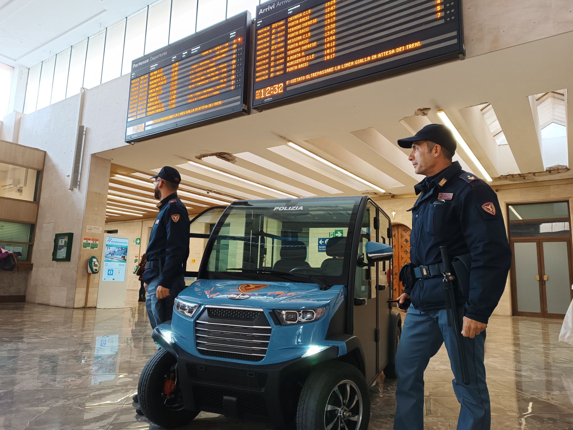 https://livesicilia.it/wp-content/uploads/2026/02/Polfer-stazione-Palermo.jpg
