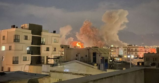 Si allarga la guerra in Medio Oriente, l’Iran “Non negozieremo con gli Usa”