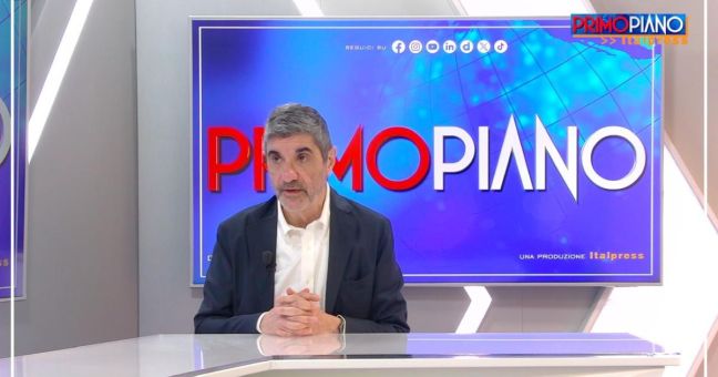 Riotta “Viviamo in un’infosfera che sta diventando tossica”
