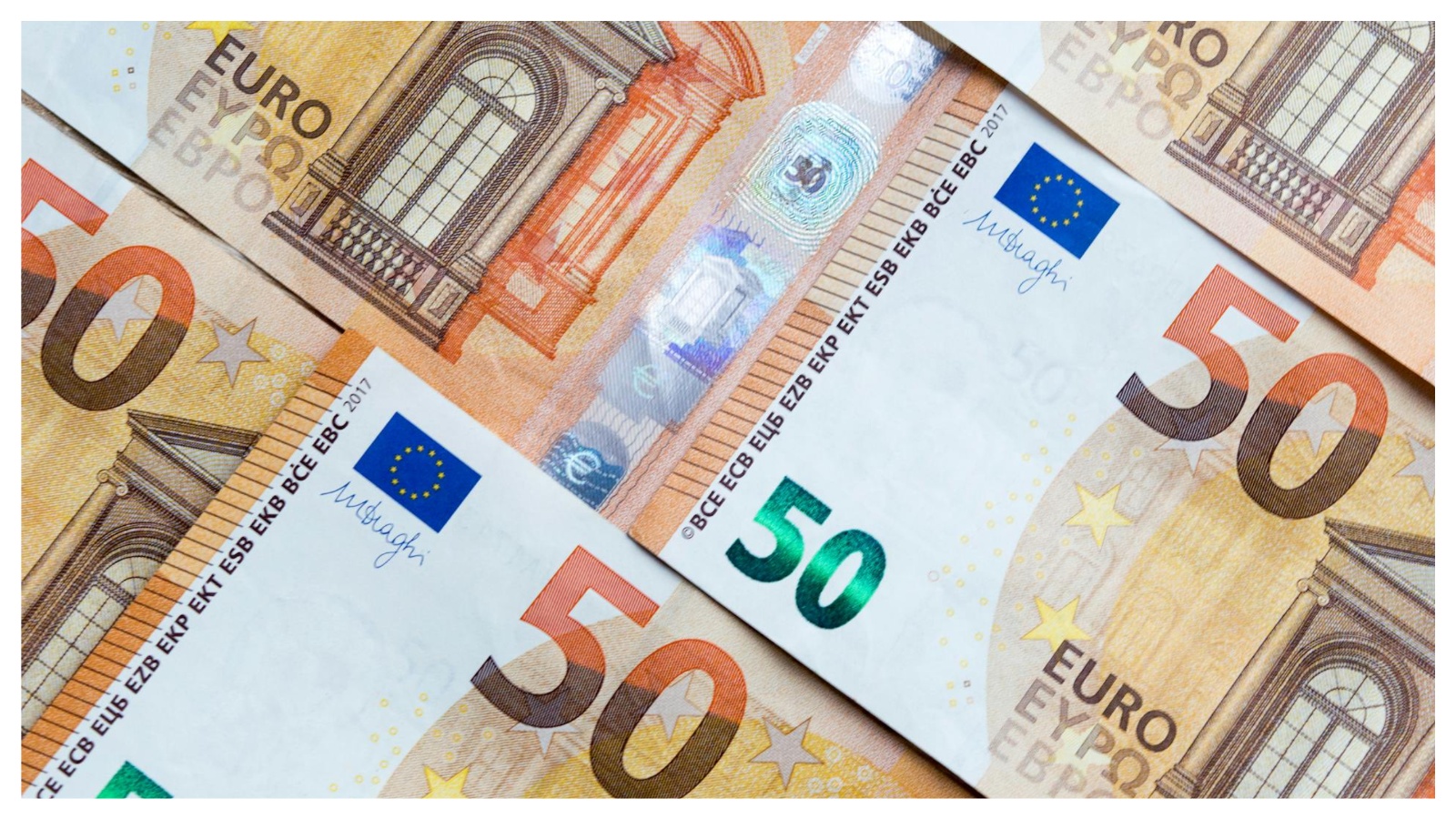 Usura con un tasso fino al 140% e violenze, due arresti a Caltanissetta