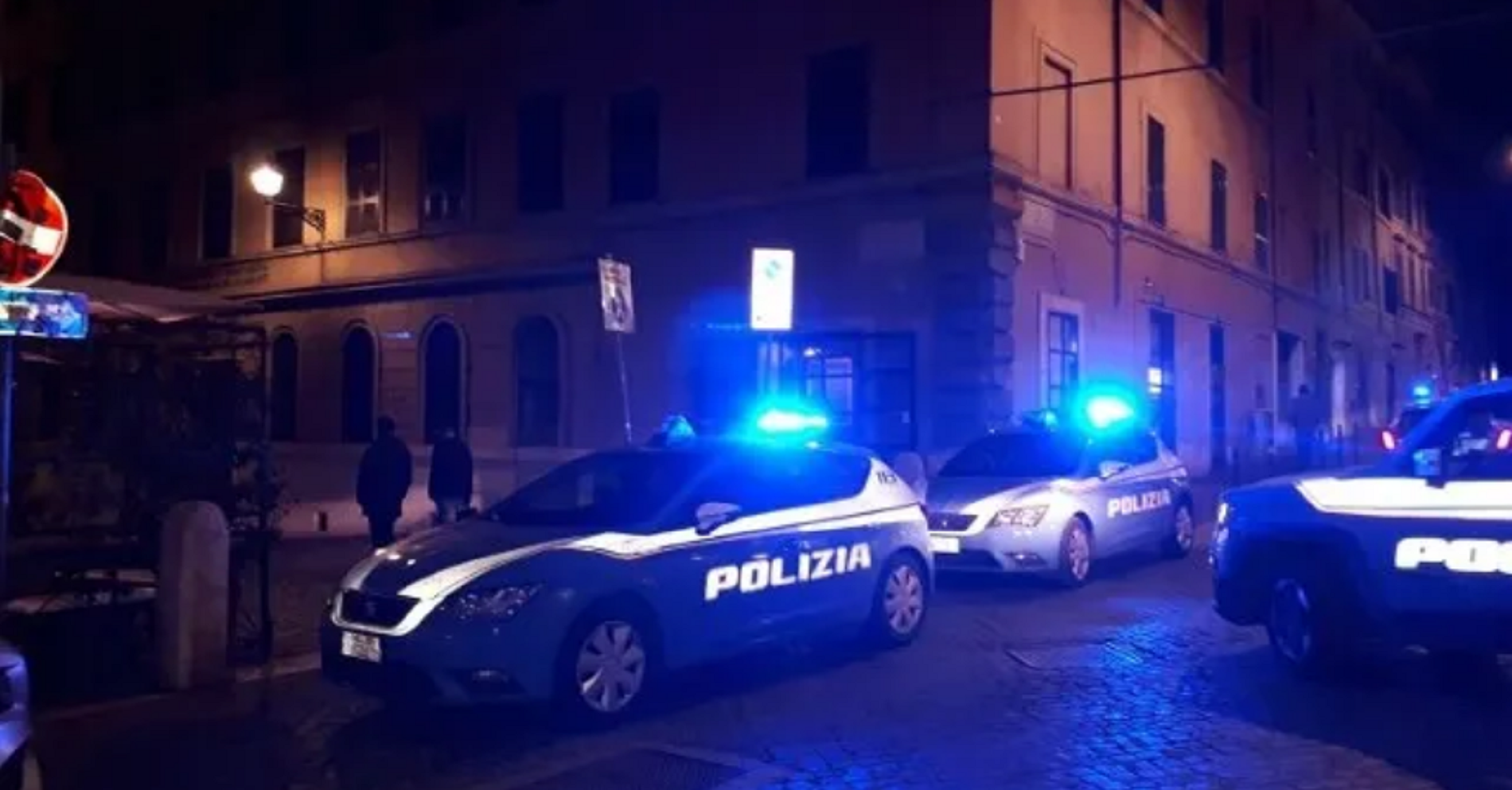 Caltanissetta, rapinano una tabaccheria: due arresti