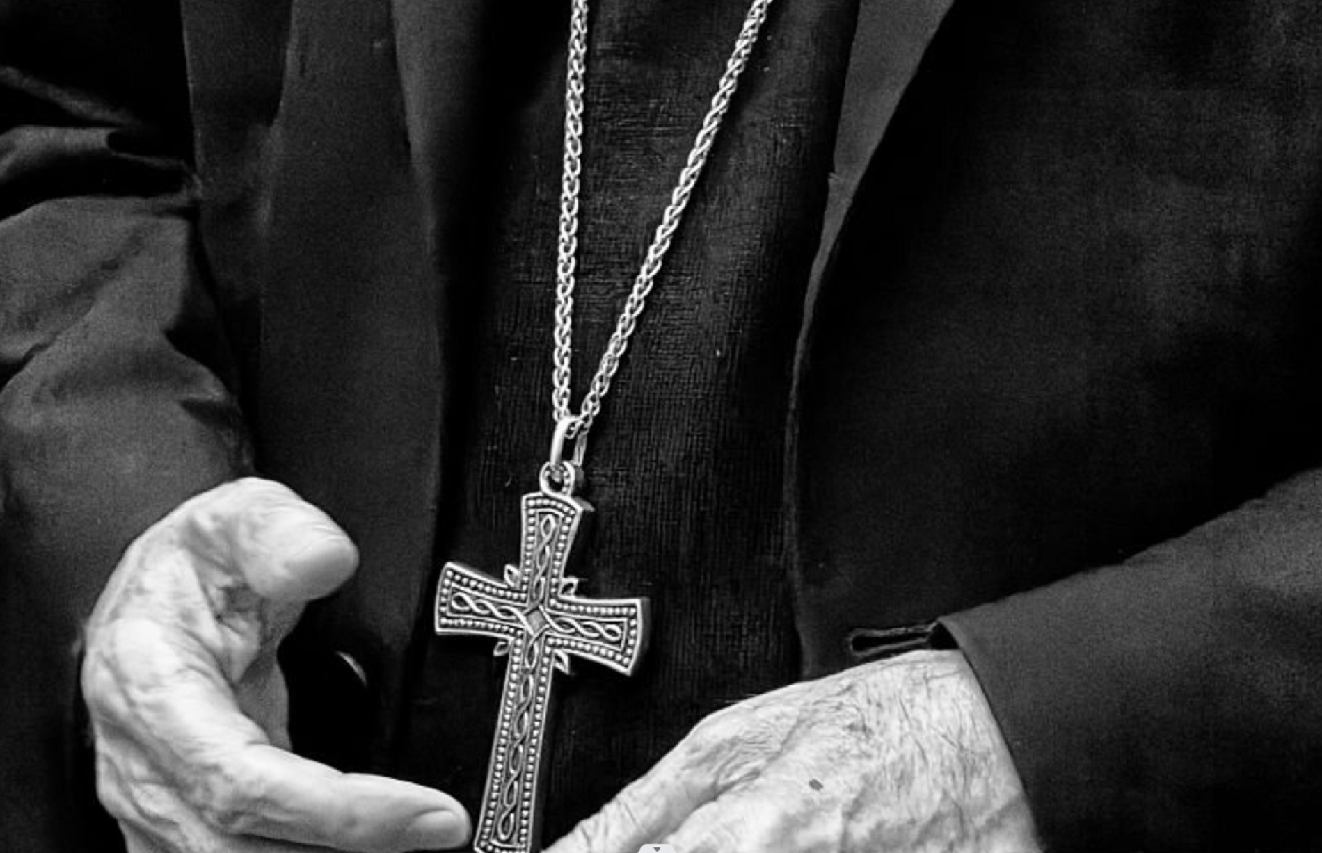 La tenuta del prete dei boss corleonesi “comprata con i soldi della bancarotta”