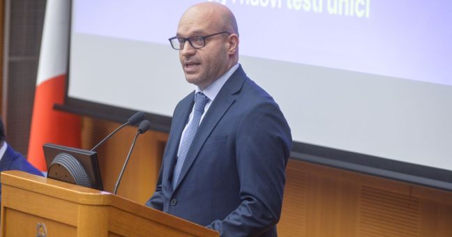 Fontana “Educare a un uso responsabile dell’intelligenza artificiale”