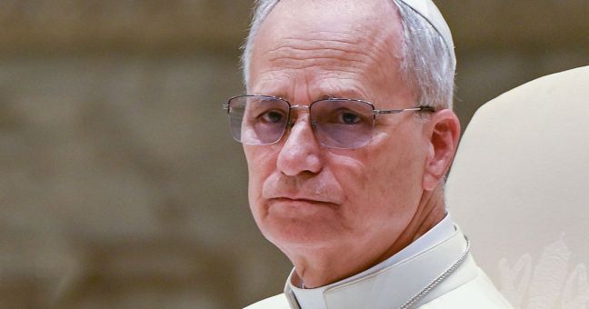 Papa “Chi è cristiano non sta mai dalla parte di chi lancia le bombe”