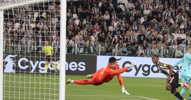 Bologna battuto 2-0, pass Champions più vicino per la Juve