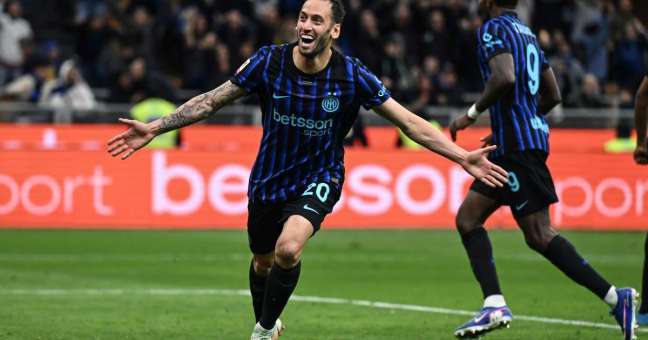 Inter in finale di Coppa Italia, Como piegato 3-2 in rimonta