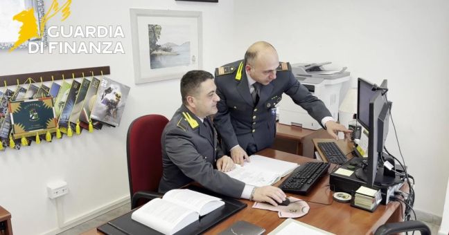 Napoli, fatture inesistenti per 166 mln di euro. Sequestro di beni per 30 milioni