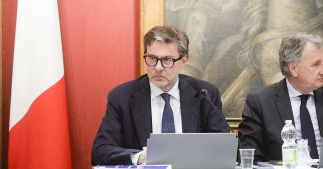 Patto di stabilità, Giorgetti “Difficile sostenere clausola che esclude spese difesa”