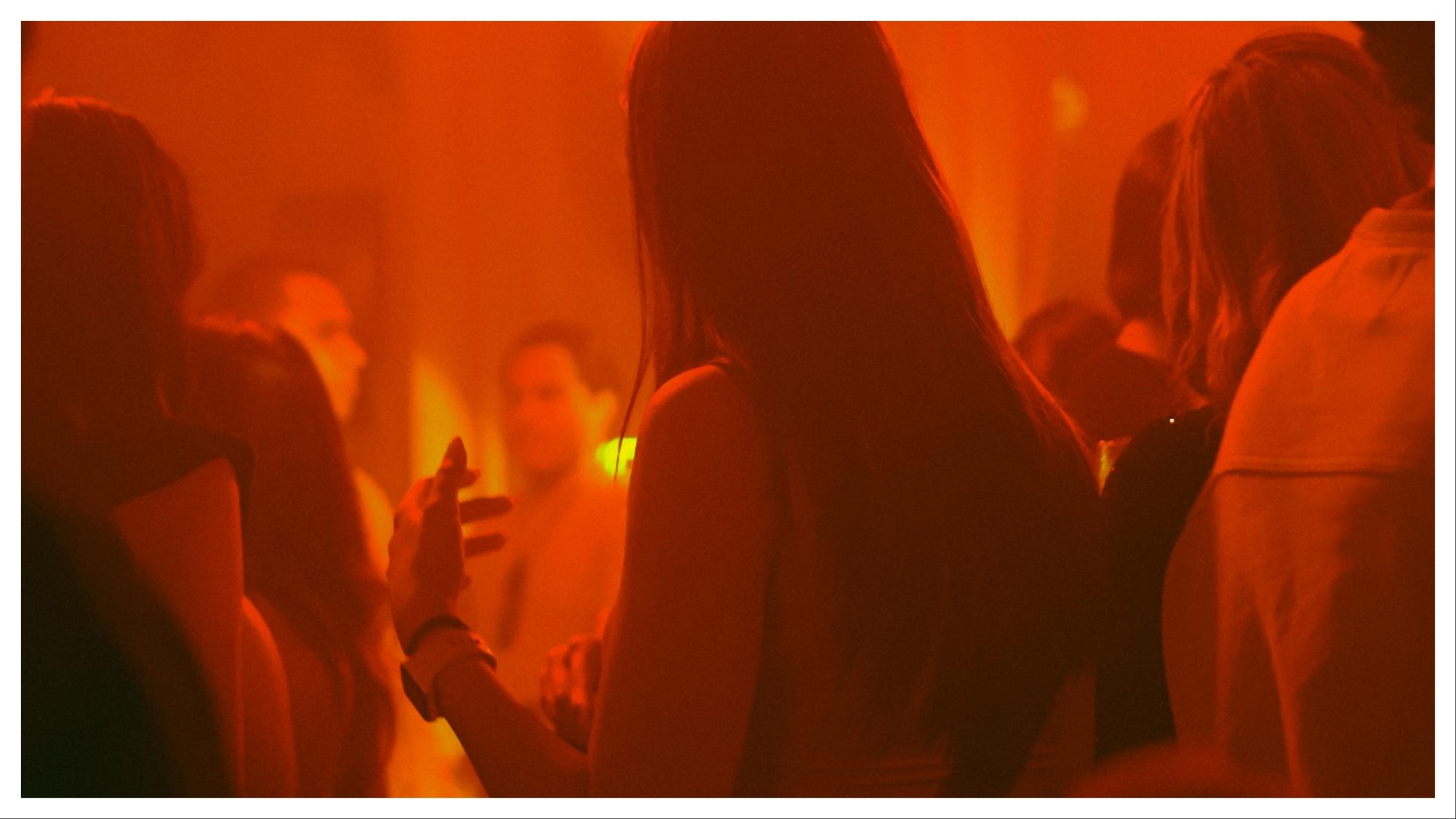 Escort nei locali della movida, quattro arresti: sequestro milionario