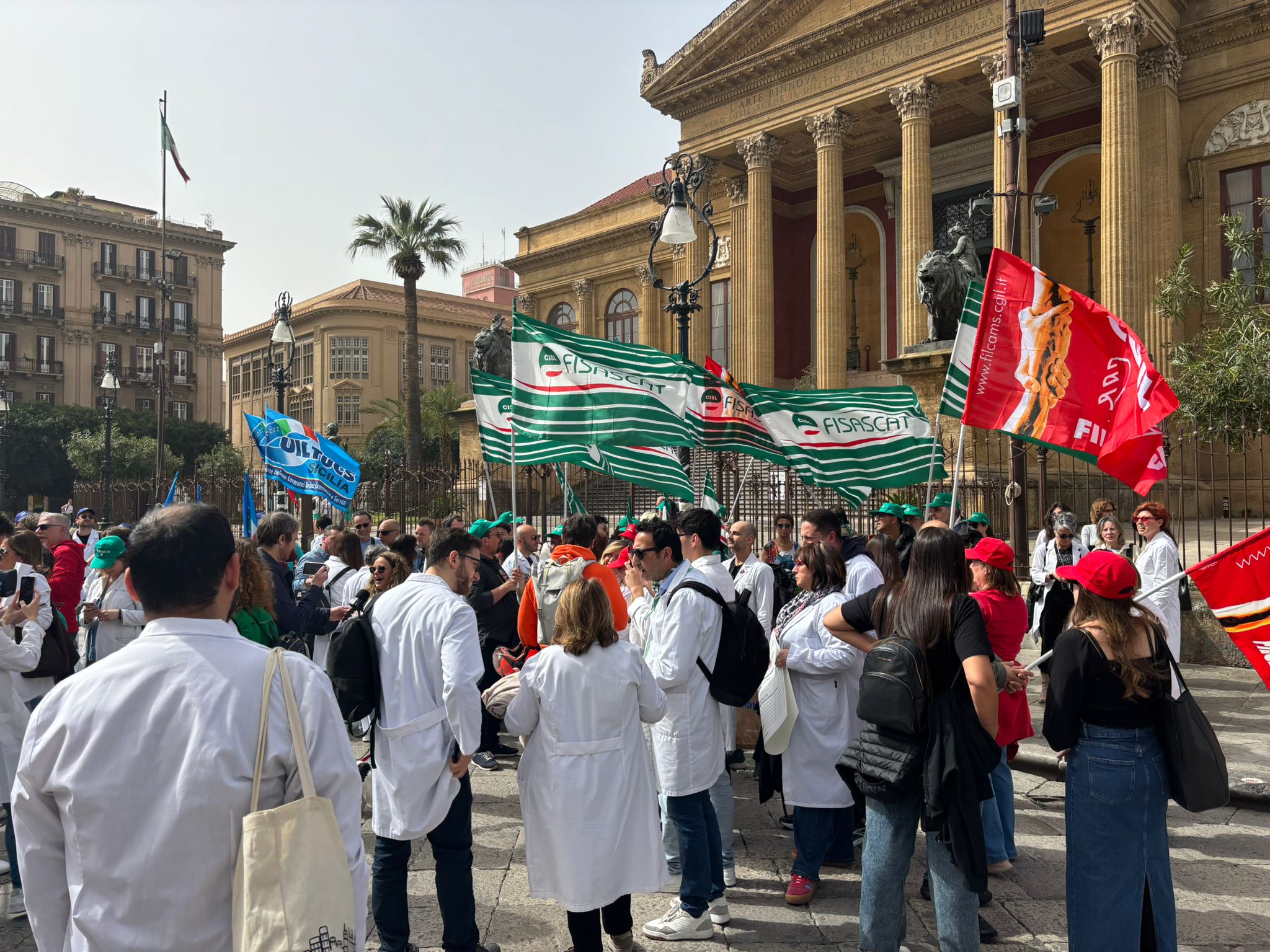 Protesta dei farmacisti a Palermo: “Contratto scaduto, vogliamo risposte”
