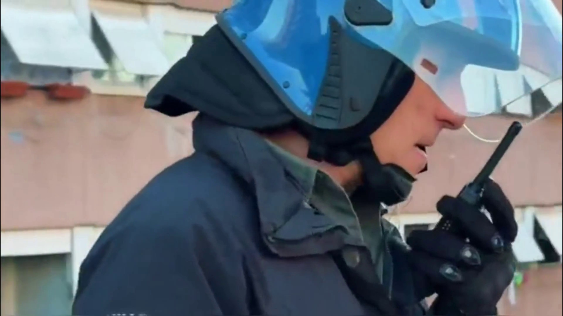 Sgomberato a Roma il centro sociale L38 Squat, le immagini