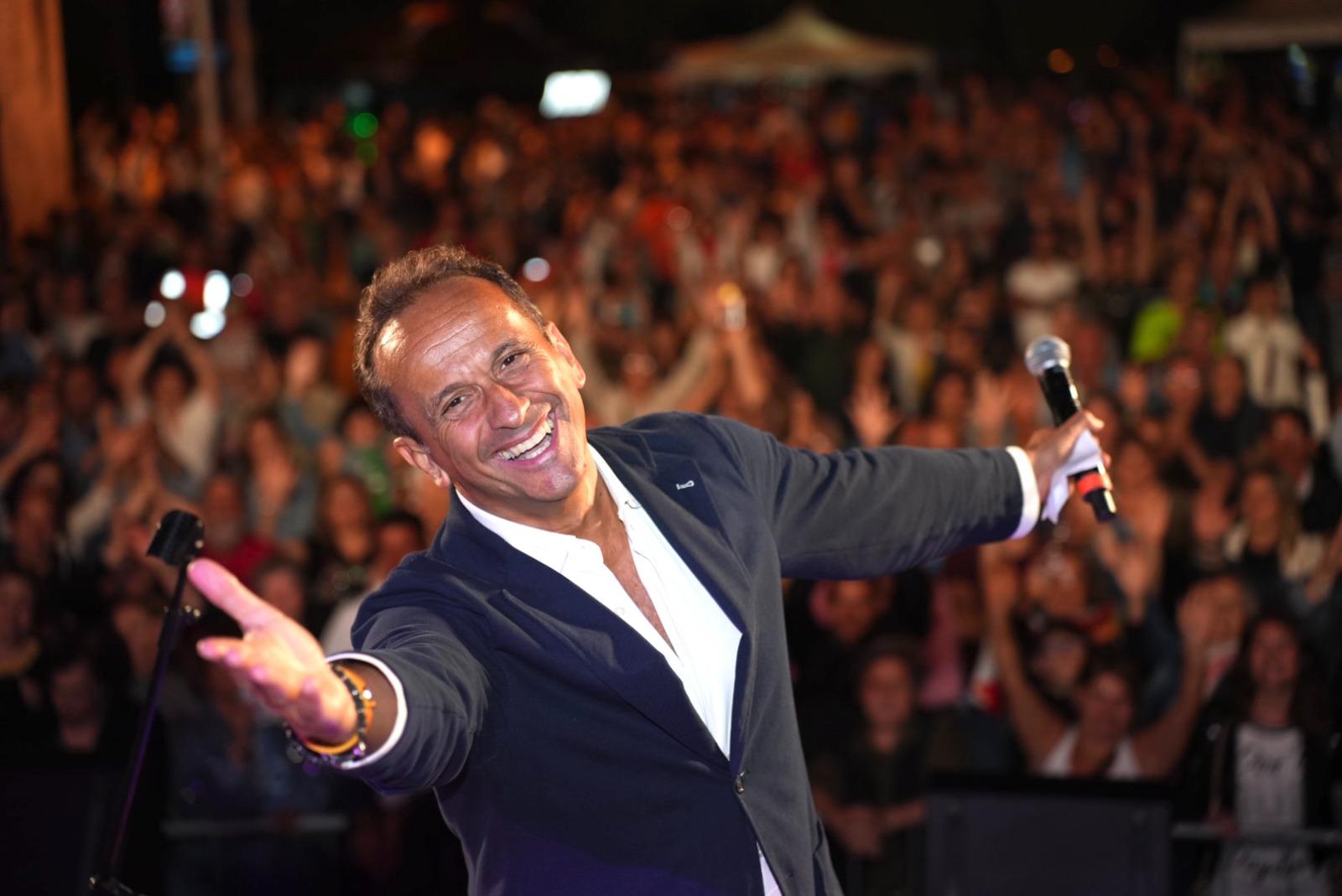 Uccio De Santis porta in Sicilia con “Scusi, per Hollywood?”