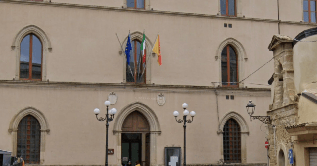 sfrattati anziani enna