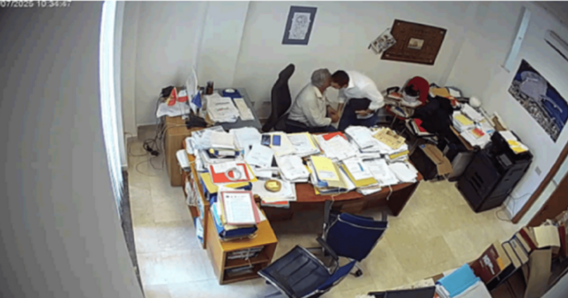 https://livesicilia.it/wp-content/uploads/2026/04/corruzione-Regione.png?w=1900