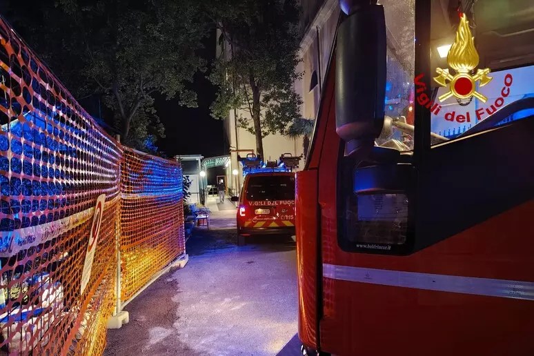 Incendio al tribunale di Ivrea, segnalati dei boati