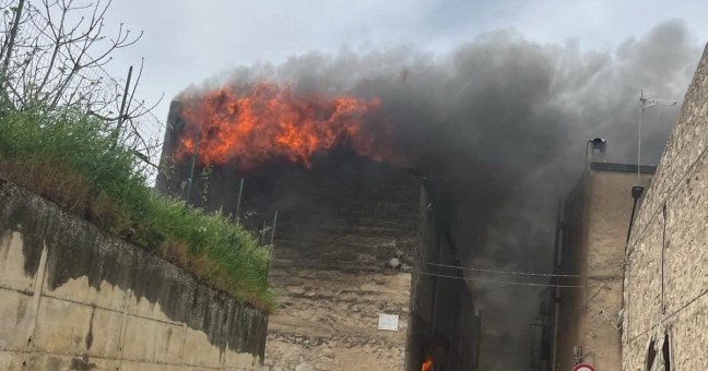 Incendio Palazzo Adriano