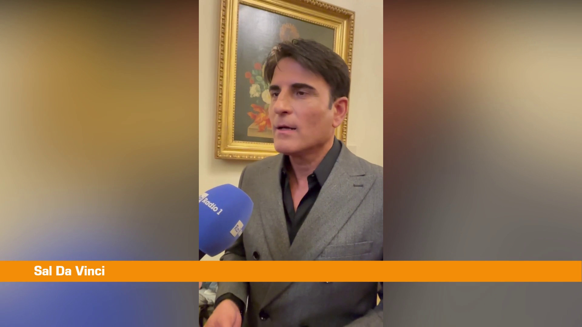 Sal Da Vinci “Dobbiamo costruire tutti insieme un mondo di pace”