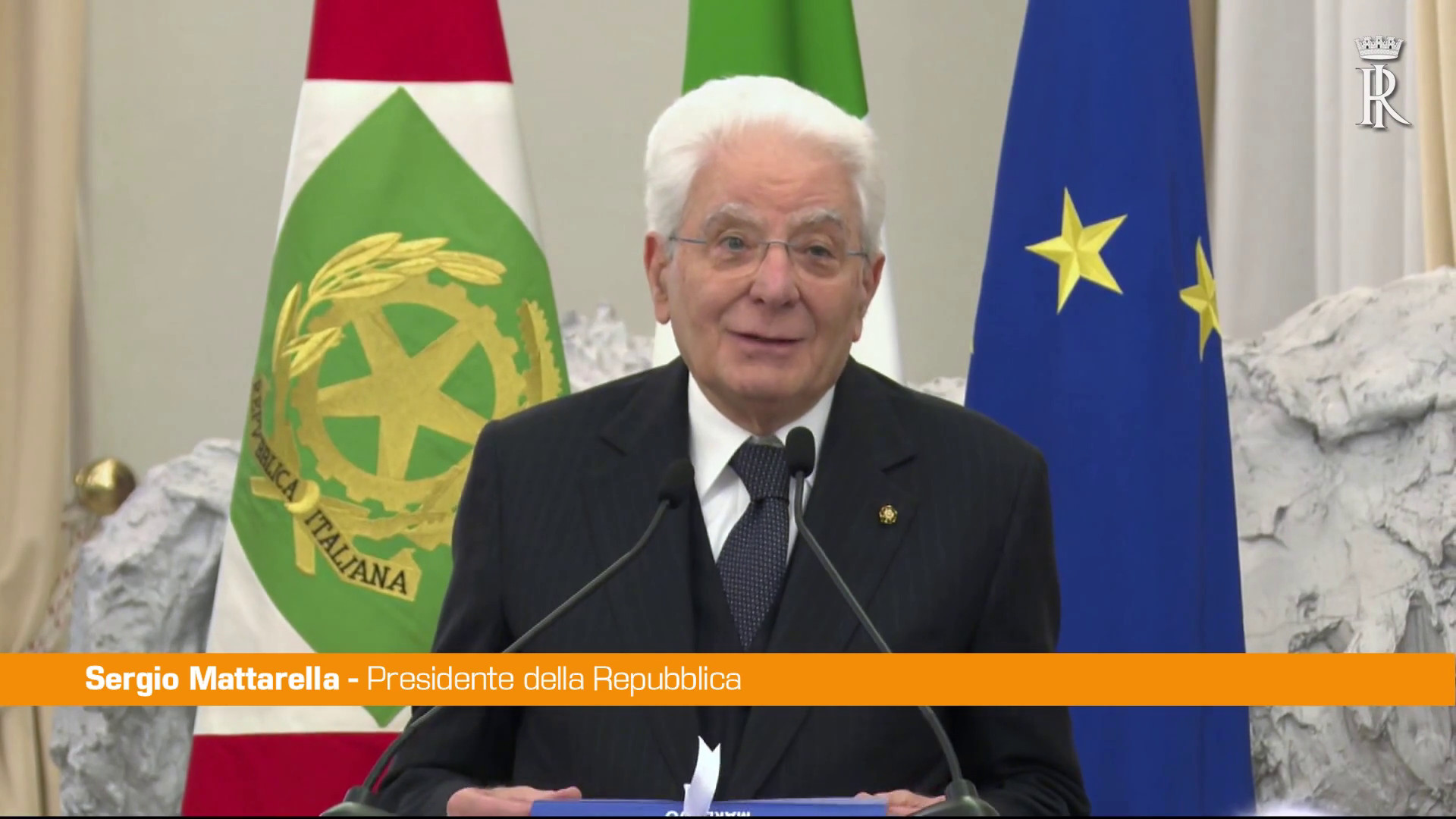 Mattarella “Abbiamo il dovere di non trasferire ai giovani un mondo compromesso”