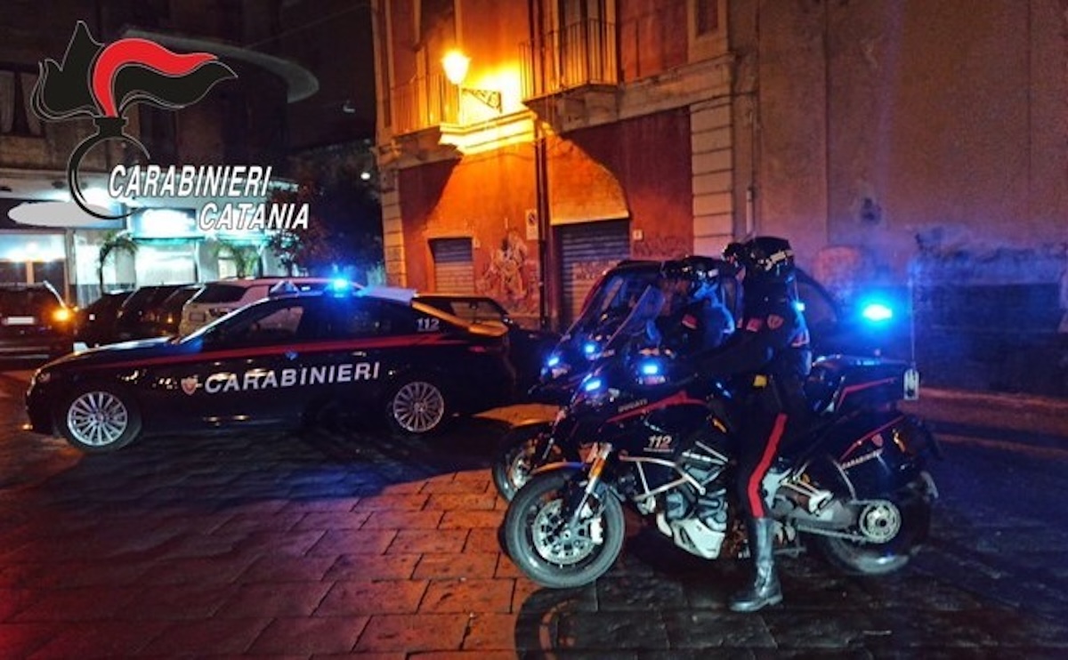 https://livesicilia.it/wp-content/uploads/2026/05/Carabinieri-catania-violenza-sessuale-1.jpg